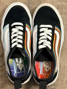 Vans Old Skool Platform UltraCush Rainbow Stripe Chunky Sneakers Women’s 6.5